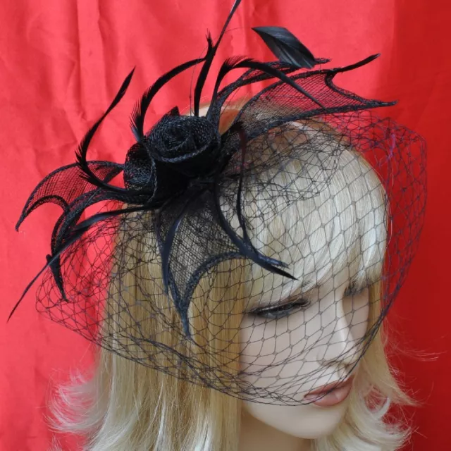 Haargesteck Fascinator mit Kamm Schleier Haarschmuck Netz Blume Federn schwarz