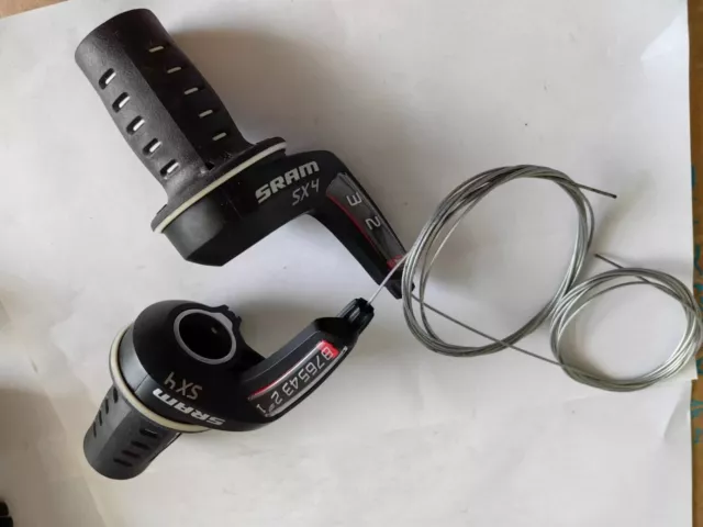 SRAM SX4 Twist Shifter Set 3x8 Speed Left & Right Gripshift bicycle SRAM SX4 Twist Shifter Set 3x8 Speed Left & Right Gripshift bicycle
