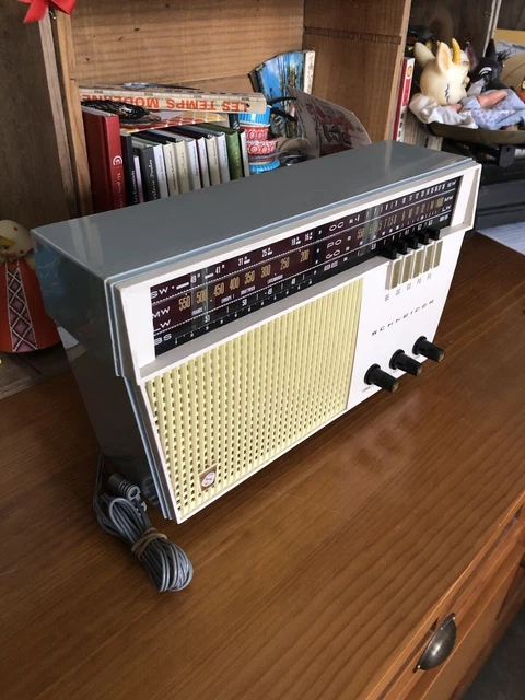 Radio Transistor Vintage Bluetooth année 1958 Marque: Schneider (France)
