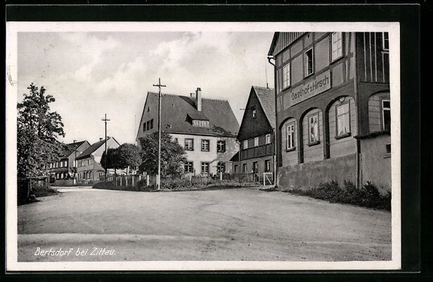 AK Bertsdorf bei Zittau, Straßenpartie mit Gasthof z. Hirsch