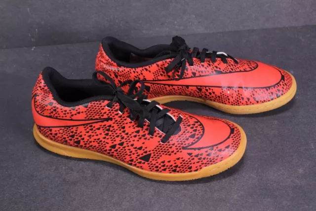 Nike Bravata IC Unsisex Hallen Fußballschuhe Sneaker Gr. 40 rot schwarz SB2556