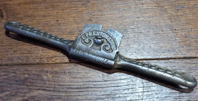 Vintage Edward Preston No. 1377 round soled spoke shave, no cutter
