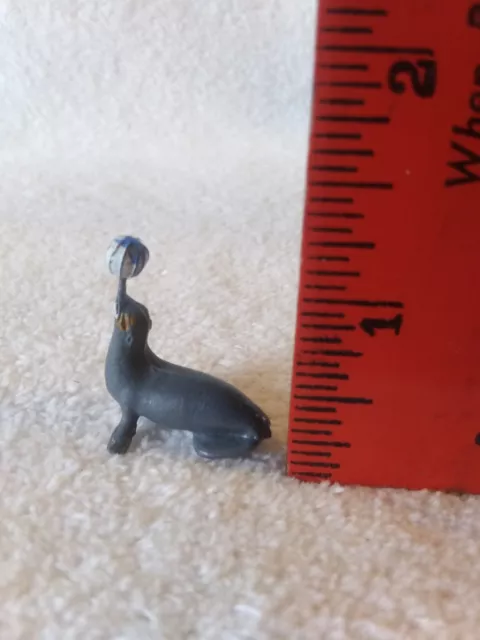 VTG Miniature Dollhouse Tiny Circus Seal Animal Figurine Plastic Playroom Toy