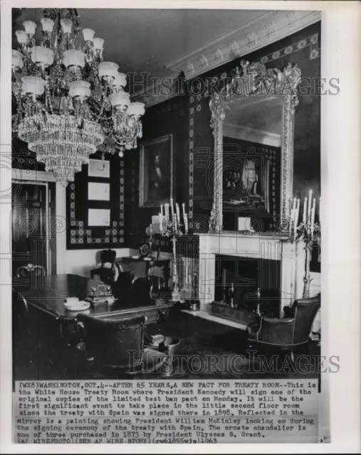 1963 Press Photo White House Treaty Room Where Pres. Kennedy Signs Vital Papers