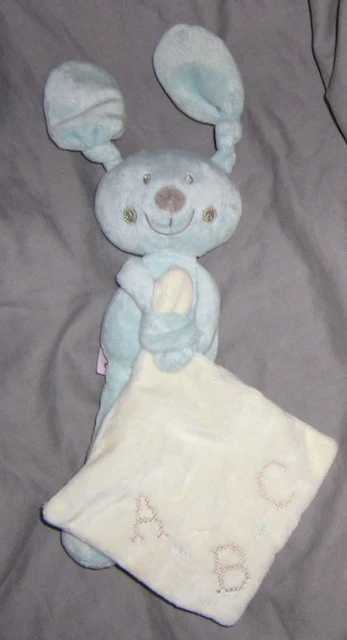Doudou Lapin Bleu POMMETTE Mouchoir Carré Blanc  ABC Brodés en TBE