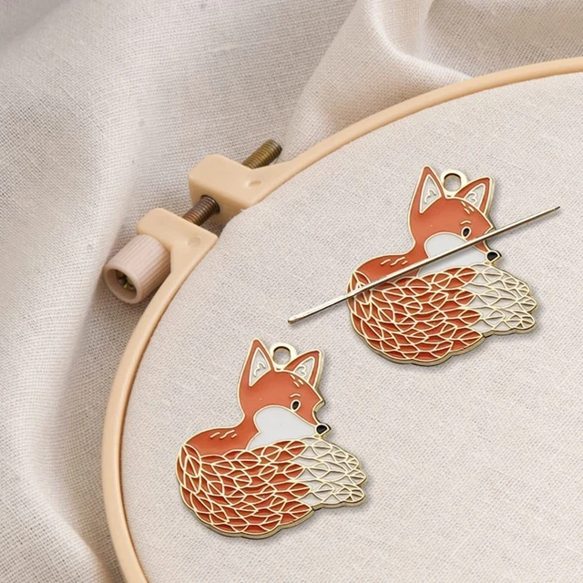 Lovely Fox Needle Minder for Embroidery, Magnetic Pin Holder Cross Orange