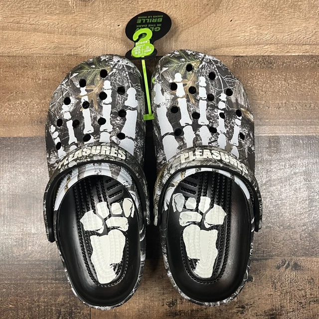 Pleasures x Crocs Classic Clog Skeleton Realtree Camo Glow Sz 6 Mens / 8 Womens