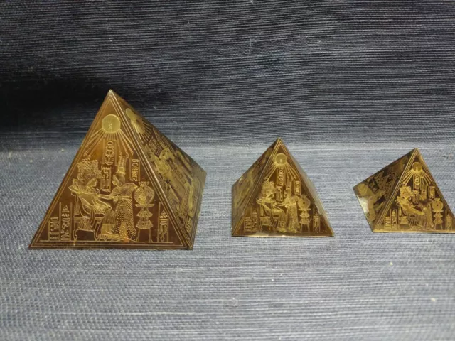 Vintage Egyptian Revival Etched Brass Pyramid Paperweight Lot Of 3 Sphinx Trio