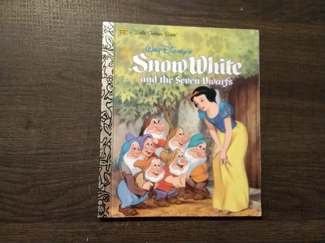 A LITTLE GOLDEN Book - Walt Disney's - Snow White And The Seven Dwarfs ...