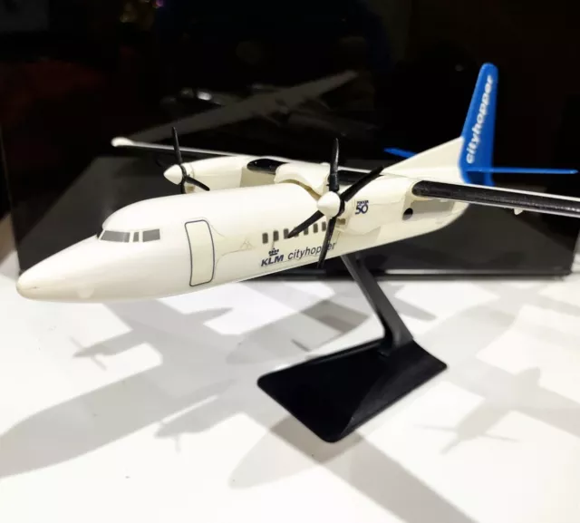 IMC Holland KLM Cityhopper Maßstab 1:100 Fokker 50 Kunststoff Modell Flugzeug Atemwege PPC