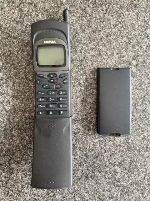 Original Nokia 8110 Kult Handy Banane NHE-6BX Matrix mit Akku o. Netzteil defekt