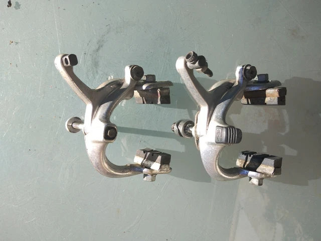 OLD BIKE FRENCH / BRAKES/CLB 700 ETRIERS DE FREINS - UK