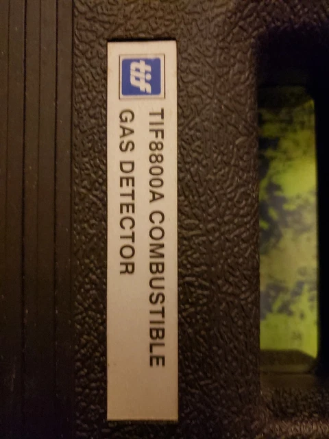 TIF 8800A COMBUSTIBLE GAS DETECTOR w/CASE