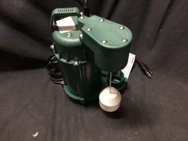 Zoeller 0.5-HP 115-Volt Cast Iron Submersible Sump Pump Used