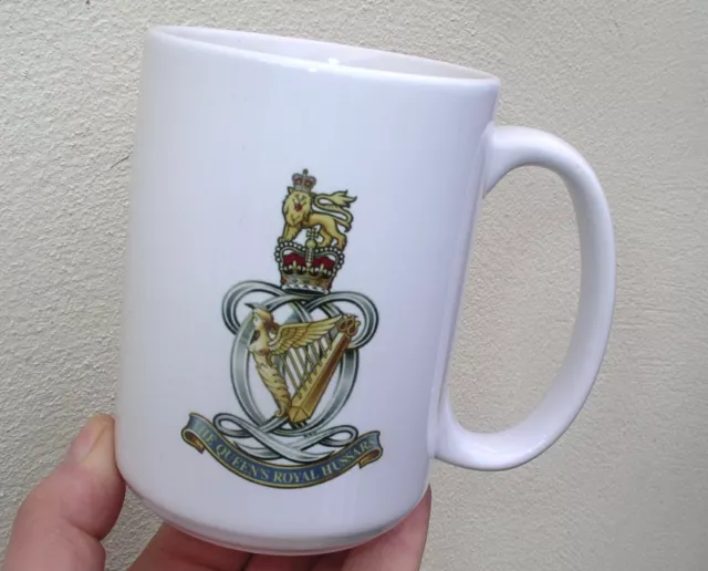 ARMY BADGE MILITARY MUG The Queens Royal Hussars UNUSED