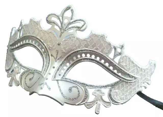 Ladies Silver & White Rialto Venetian Carnival Masquerade Party Eye Ball Mask