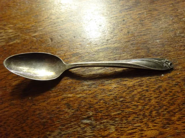 Vintage Daffodil 1847 Rogers Bros IS Silverplated Small Sugar, Child Spoon 4.5"