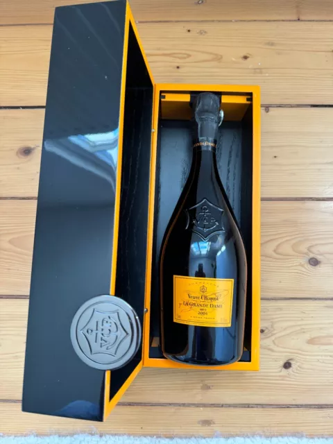 veuve clicquot la grande dame 2004 mit Klavierlack/Holzkiste