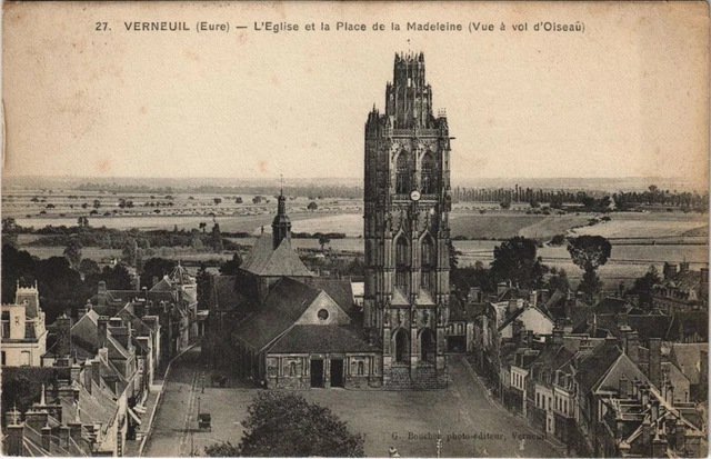 CPA VERNEUIL-L'Église et la Place de laMadeliene (160094)