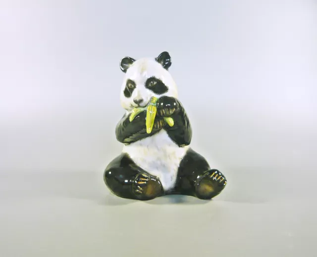 Herend, Panda Bear Eating 5", Handpainted Porcelain Figurine ! (H043)
