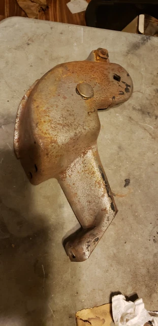 1967-68 Camaro 4 Speed Shifter Bracket