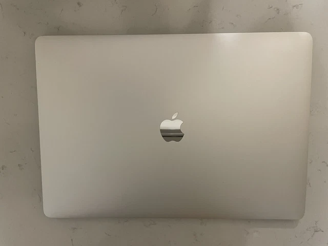 MacBookPro15"Touch - Late 2016 IntelCORE i7 2,6GHz 500GB SSD 16GB RAM - Siderale