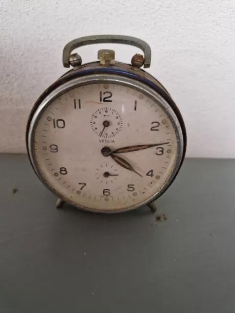 vecchia sveglia da tavolo VEGLIA - orologio della nonna