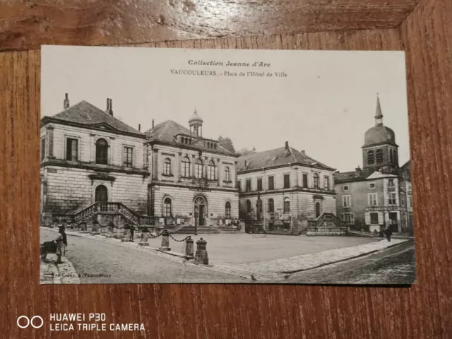 CPA - 55 - VAUCOULEURS - Place de l'Hôtel de Ville