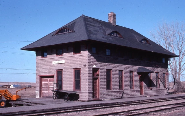 Soo Line Wishek,ND Station Orig Kodachrome Slide 98