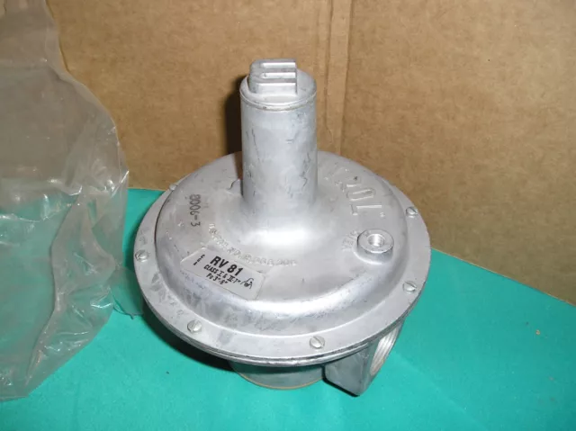 Maxitrol Gas Regulator   Rv81 , Po 3"-6" , 1-3/4"   **New**