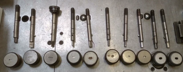 Obround Punch and Die for Strippit 1-1/4" Station 1/2" Body