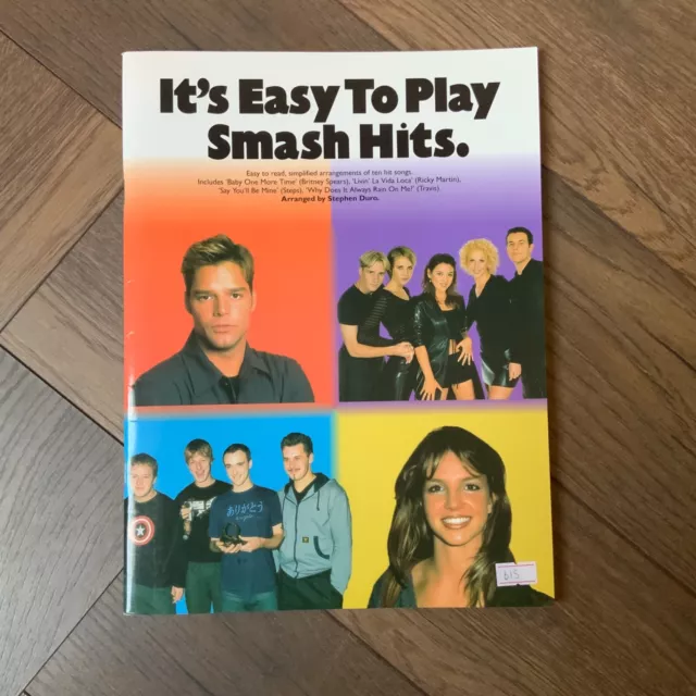 It’s Easy to Play Smash Hits (Piano, Vocal, Chord Sheet Music) Ricky Martin