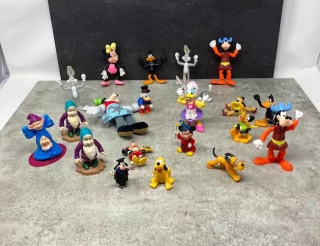 DISNEY 21pc Lot Mickey and Minnie Mouse, Goofy+ More Rubber/Plastic figures/toys