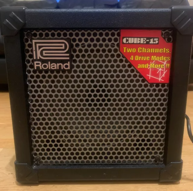 Roland Cube 15W Guitar Amplifier (4 Overdrive & Distortion Sounds) - Excellent