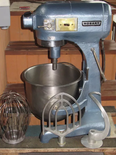 Hobart A200 20 Quart Commercial Bakery Mixer + New Stainless Bowl  3 Attachments