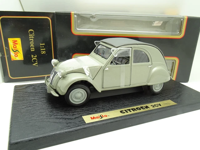 Miniature Maisto 1/18 – Citroën 2CV 1952 Grise, Toit Fermé, état Neuf (boîte)