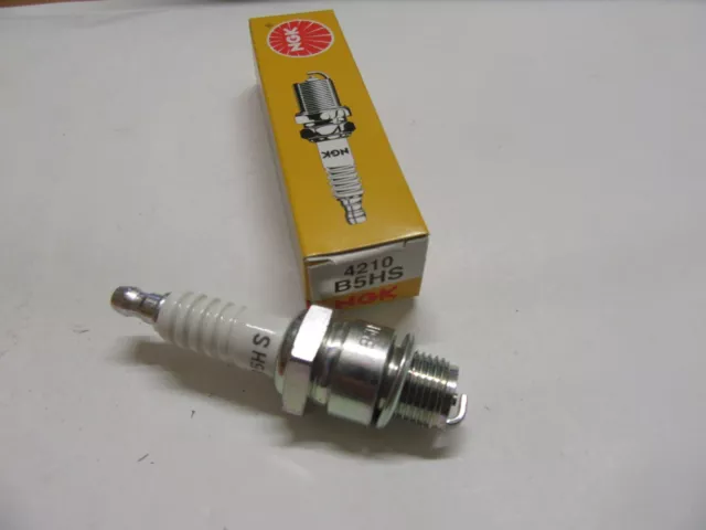 Bougie d'allumage NGK Spark Plug B5HS 4210 DUCATI HERCULE KRIEDLER PIAGGIO VESPA