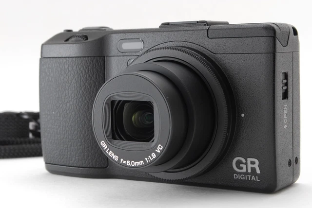 [MINT 7 Shotos] RICOH GR DIGITAL IV 10.4MP Black Digital Camera From JAPAN