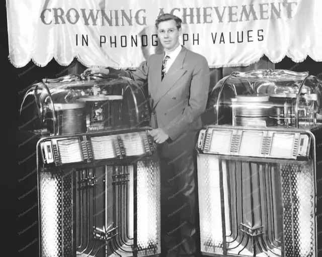 Wurlitzer Jukebox Model 1400 Show Display Classic 8 by 10 Reprint Photograph