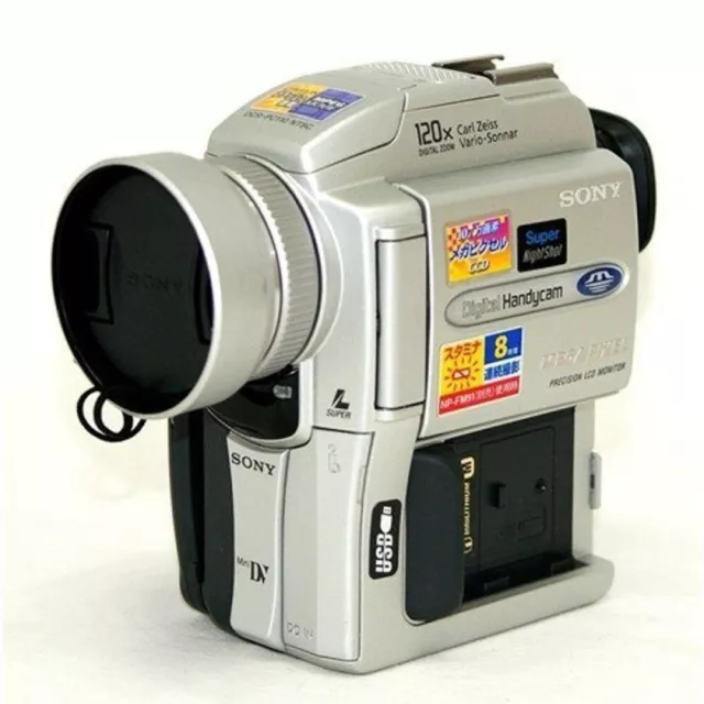 Sony Handycam DCR-PC110 Mini DV Hybrid Camcorder Nightshot