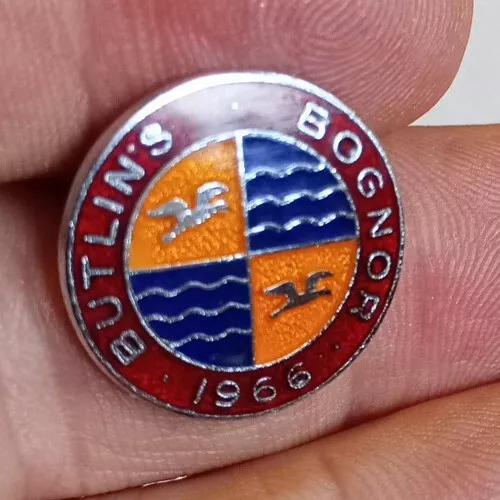 BOGNOR REGIS 1966 BUTLINS ENAMEL PIN BADGE Fattorin Original vintage Mid Century