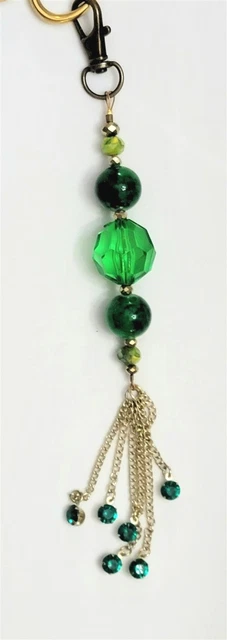 Dije de tijera o bolso Lucky Emerald verde cuentas y borla día de San Patricio