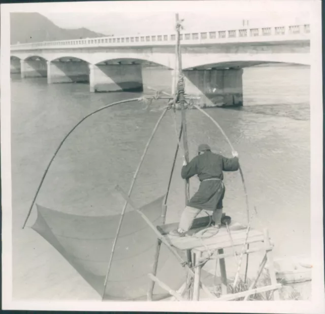 Photograph Japan 1954 Iwakuni traditional Japanese Fisherman 3 x3 inches Origina 3