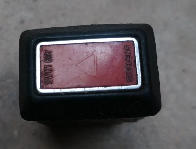 MB-Box Hazard Warning Light Switch For Mercedes W107 W126 W123 W201 – A 000 820 90 10