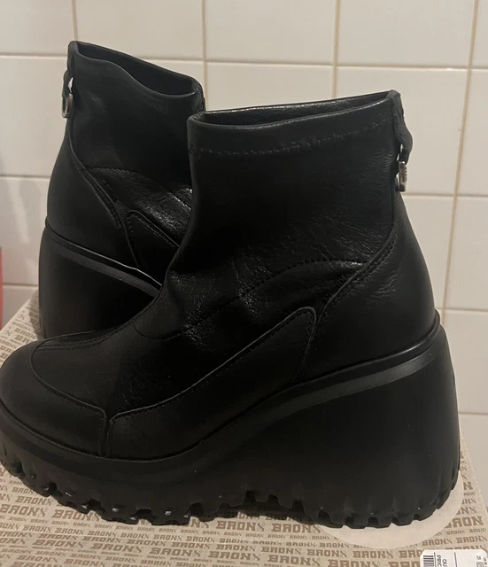 Laletta leather bootie top