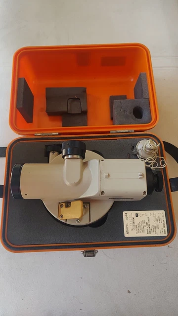Surveying Level with Hard Case Survey Leveller - everything intact but not teste