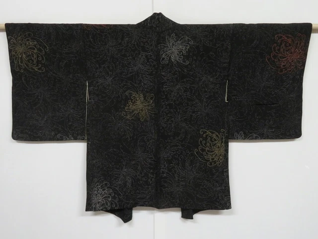 0206N09z520 Vintage Japanese Kimono Silk HAORI Black Chrysanthemum