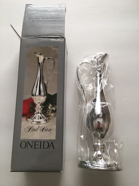 NIB Vintage Oneida Silver Plate 7 Inch Chippendale Bud Vase 1987 made in Japan