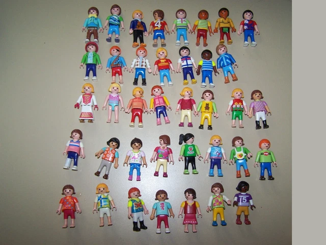 Lot de 38 personnages enfants   PLAYMOBIL