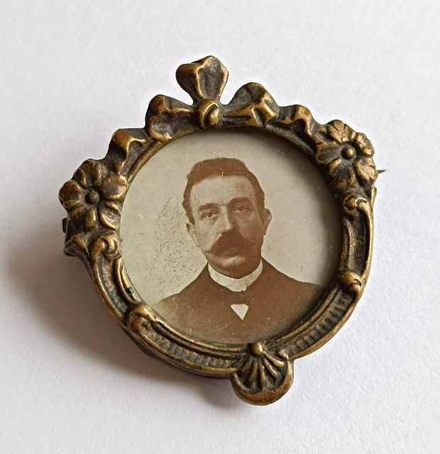 Broche Vintage Aztèque Maya En Métal Doré - Poids 31,2 G - Occasion Rare